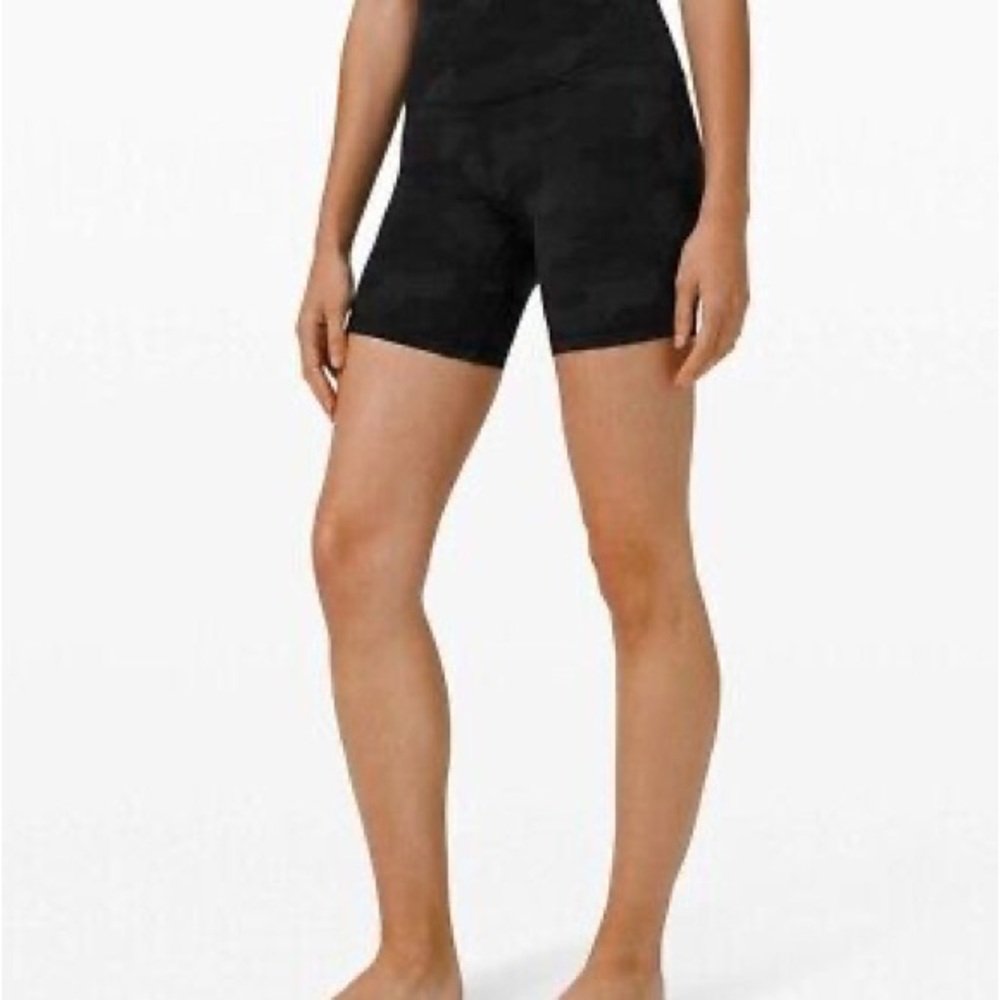 lululemon Align™ High-Rise Short 6" size 14 black camo